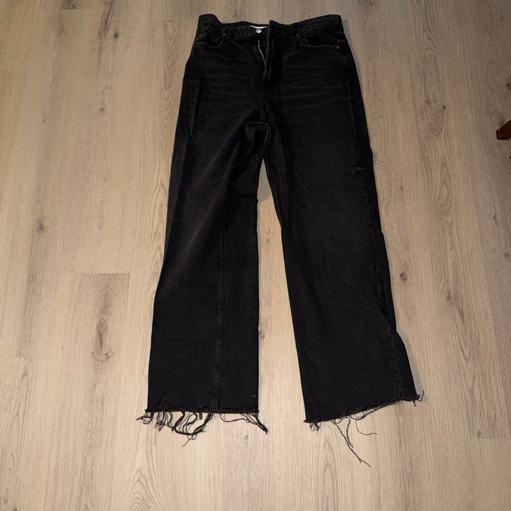 Zara Black High-Waist Straight Jeans